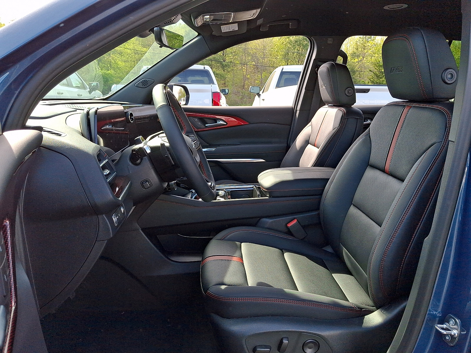 New 2026 Chevrolet Traverse RS FWD image 11
