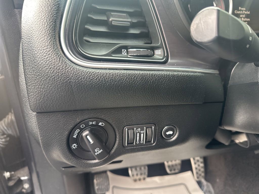Used 2018 Dodge Challenger R/T RWD image 15