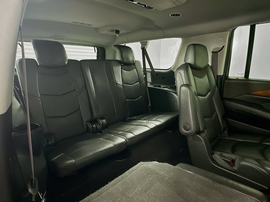 Used 2017 Cadillac Escalade ESV Luxury AWD/4WD image 29