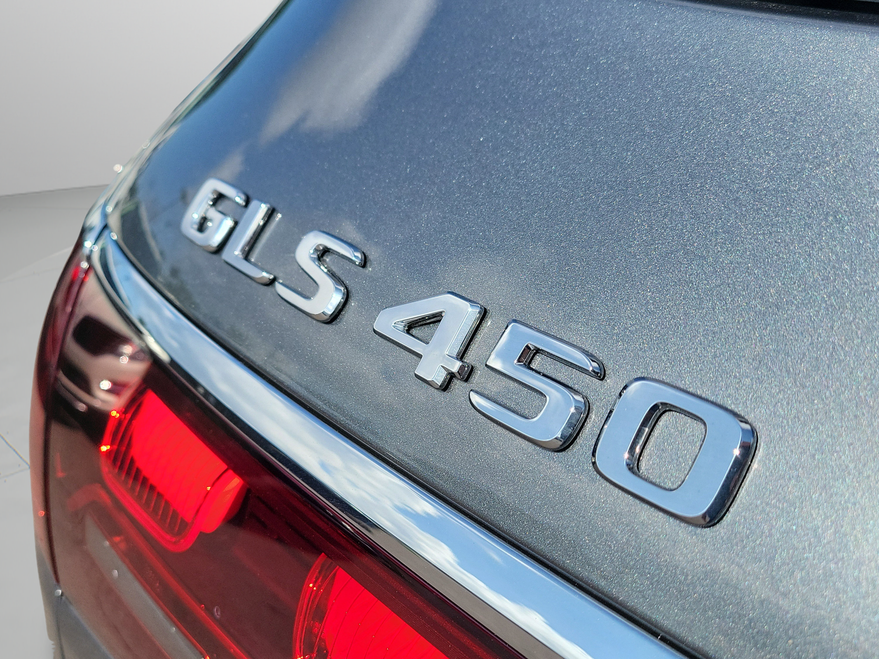 New 2026 Mercedes-Benz GLS 450 4MATIC image 32