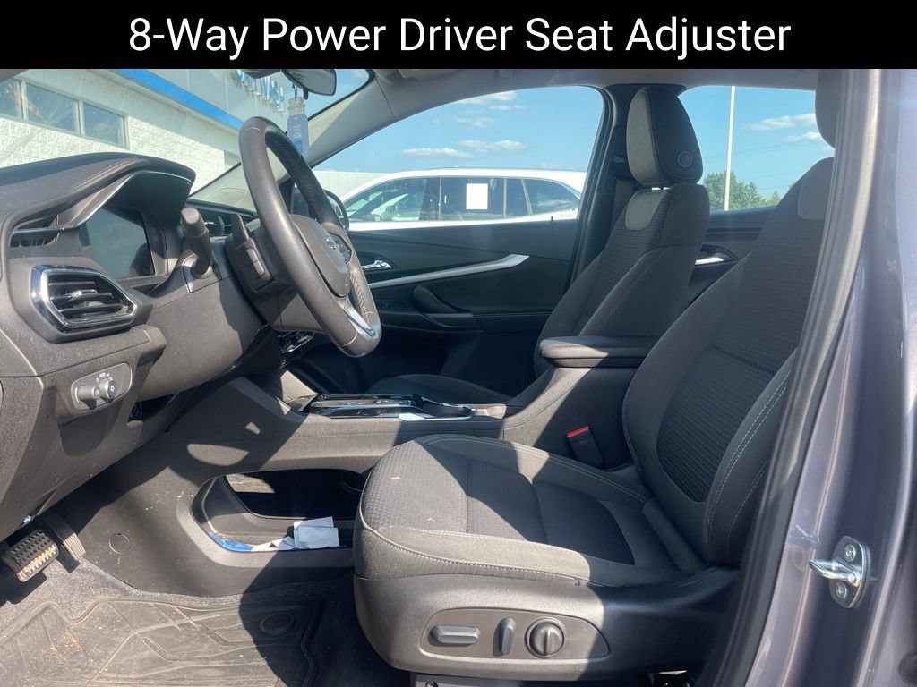 Used 2023 Chevrolet Bolt EUV LT w/ Comfort Package FWD image 12