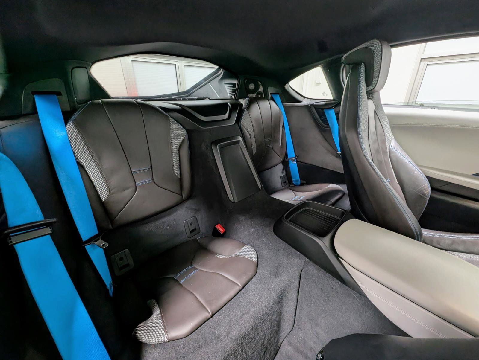 Used 2016 BMW i8 image 23