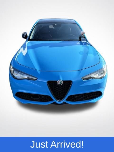 Used 2018 Alfa Romeo Giulia Ti Sport w/ Quick Order Package 22S Sport AWD/4WD image 1