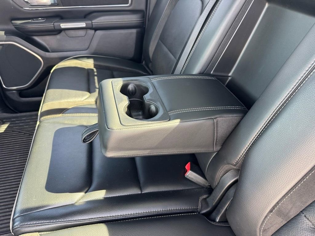 Used 2022 RAM 1500 Laramie AWD/4WD image 12