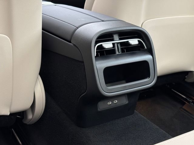 Used 2026 Mercedes-Benz E 350 4MATIC Sedan image 43