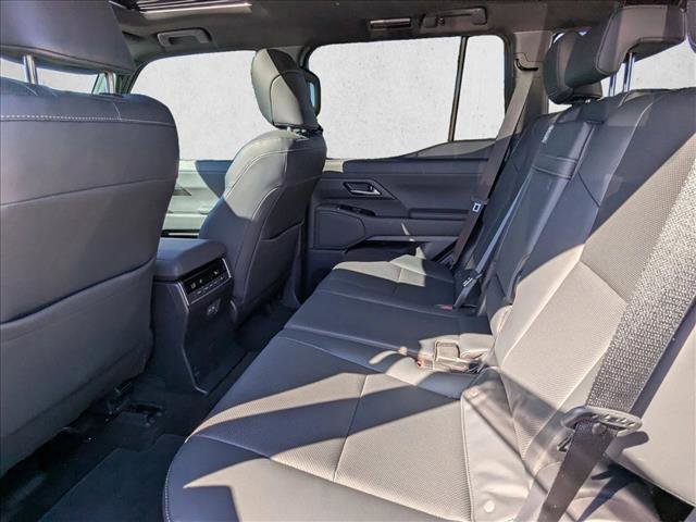 Certified 2024 Lexus GX 550 w/ Cold Area Package image 18