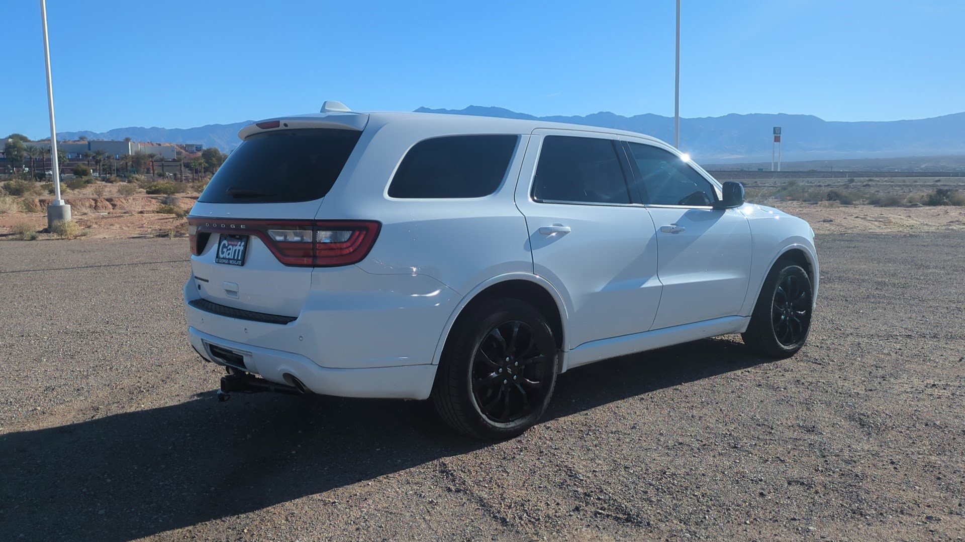 Used 2019 Dodge Durango SXT image 3