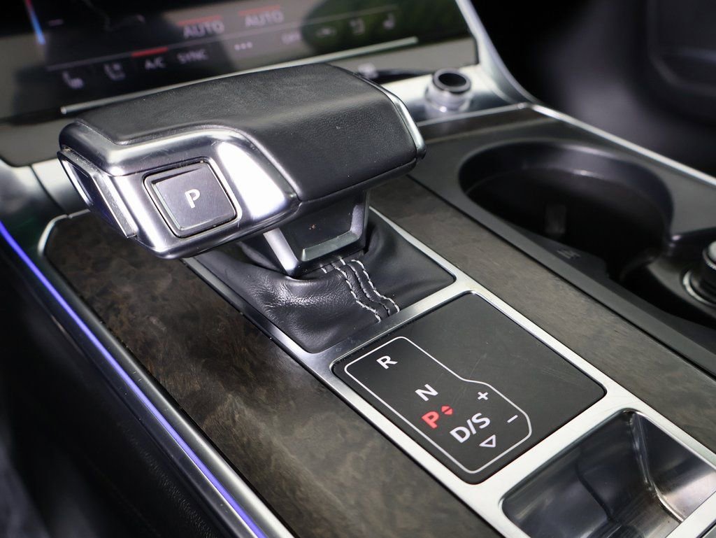 Used 2021 Audi A6 Premium Plus w/ Executive Package image 4