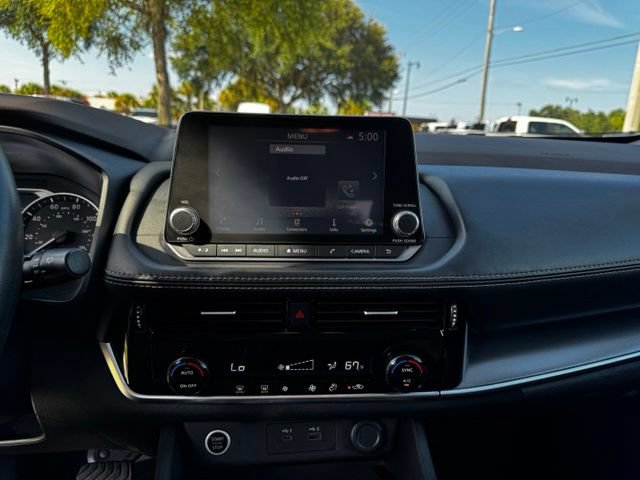 Used 2021 Nissan Rogue SV FWD image 28