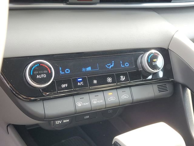 Used 2025 Hyundai Elantra Sport image 20