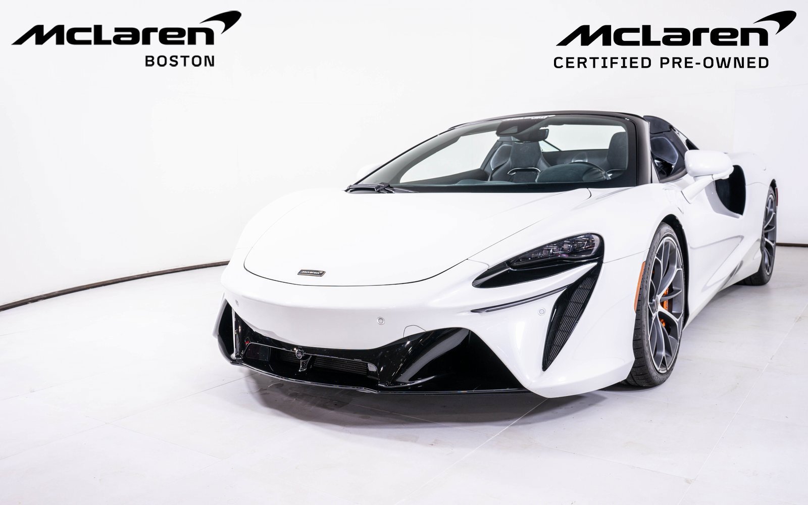 Used 2025 McLaren Artura Spider RWD image 11