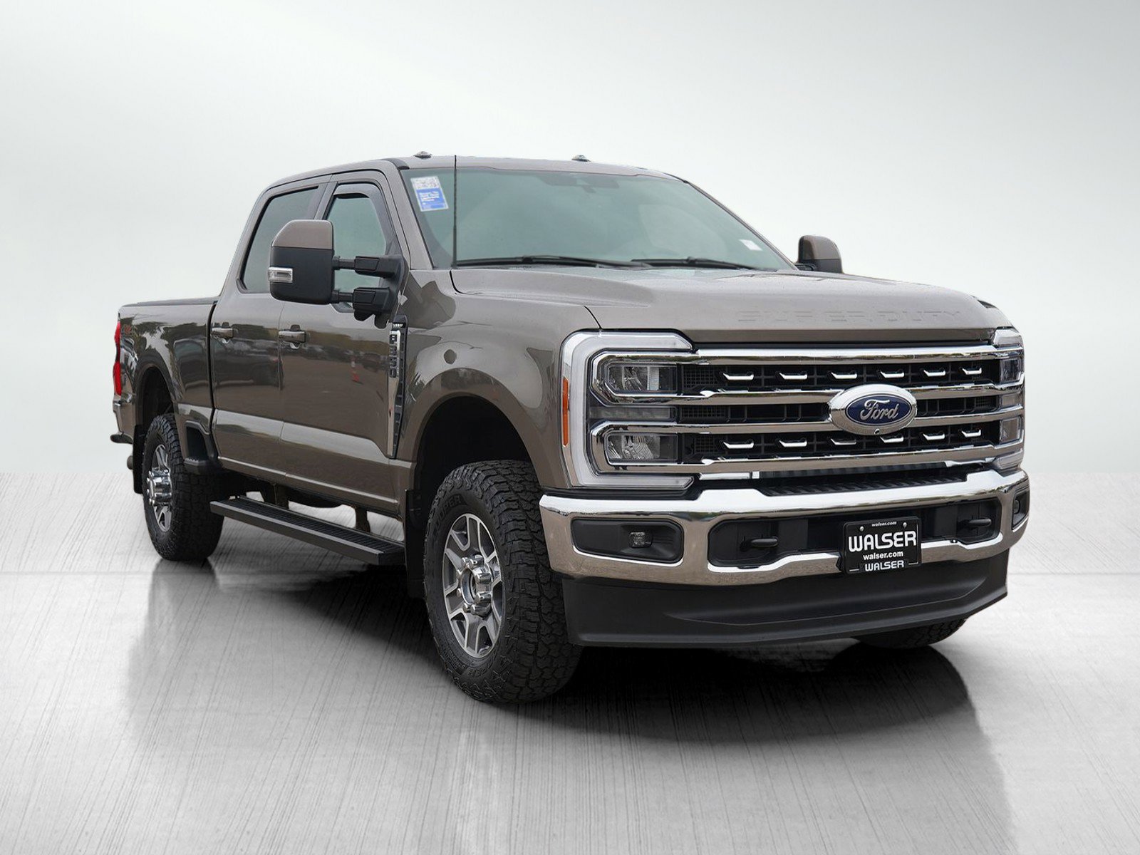 Used 2023 Ford F350 Lariat image 9