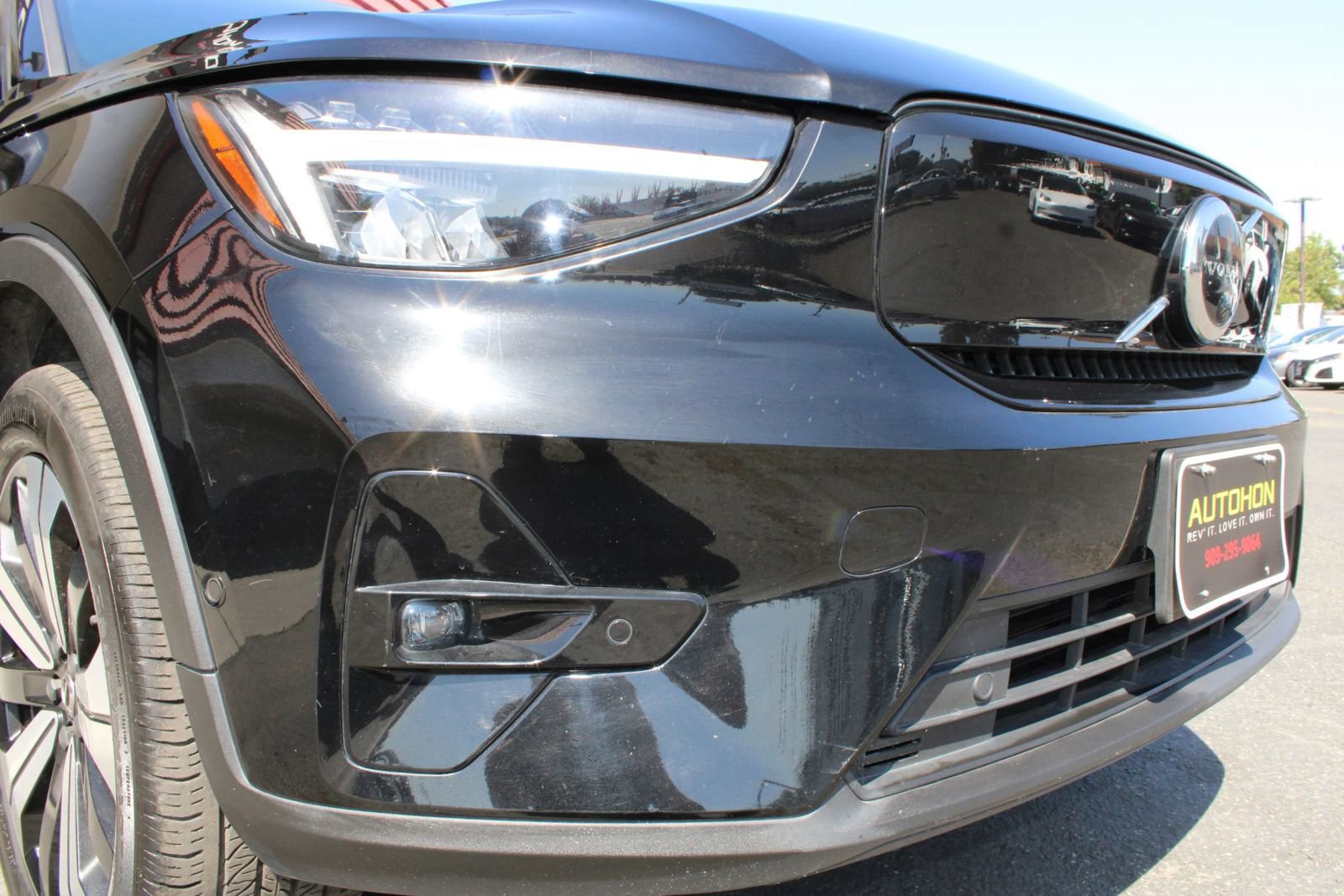 Used 2023 Volvo C40 P8 Recharge Plus w/ Protection Package Premier AWD/4WD image 32