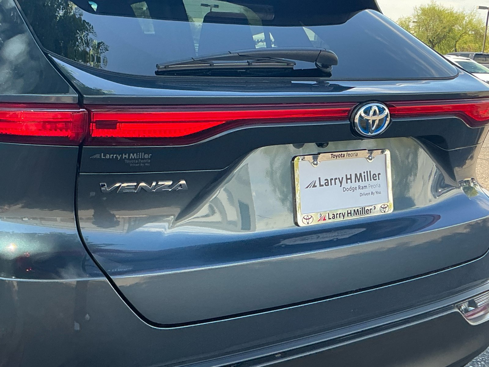 Certified 2024 Toyota Venza LE AWD/4WD image 23