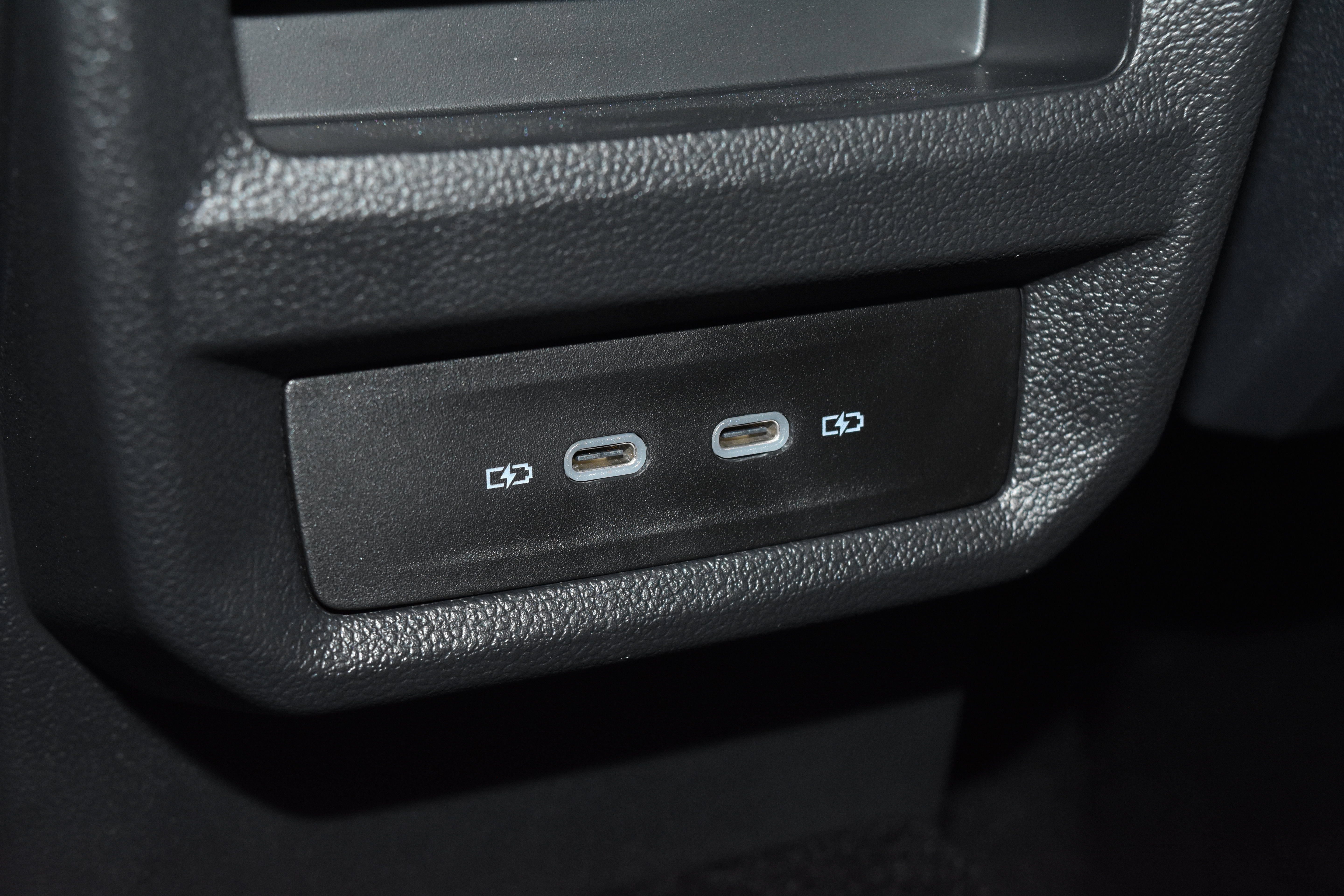 New 2026 Volkswagen Taos SE FWD image 16