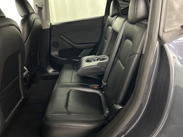 Used 2024 Tesla Model Y Long Range image 23