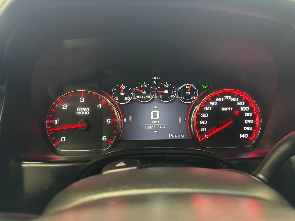 Used 2015 GMC Yukon Denali w/ Premium Package AWD/4WD image 29