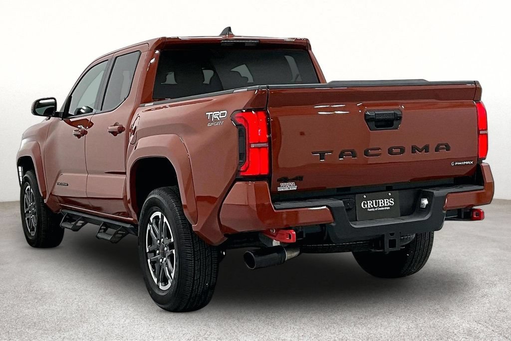Used 2025 Toyota Tacoma TRD Sport AWD/4WD image 15