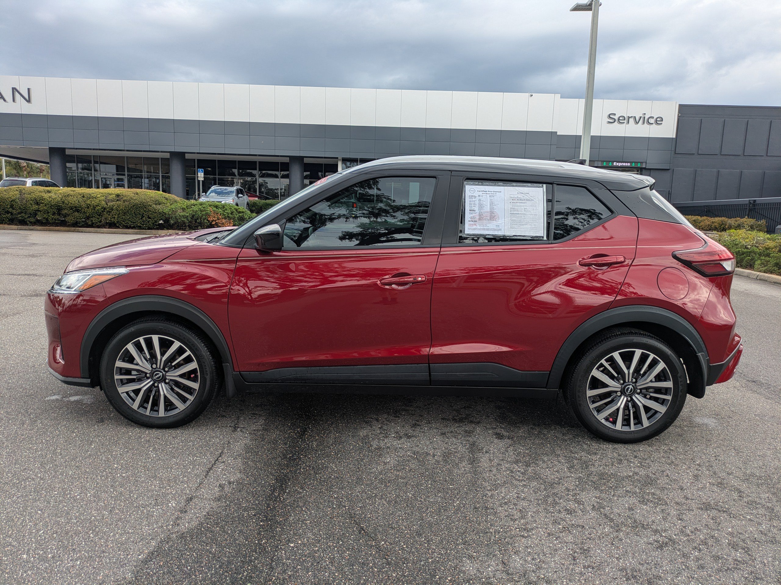 Certified 2024 Nissan Kicks SV FWD image 7