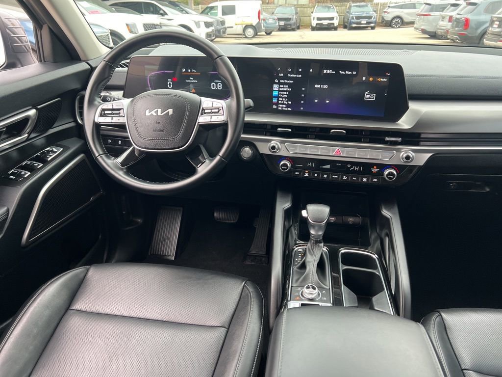 Certified 2024 Kia Telluride LX image 17