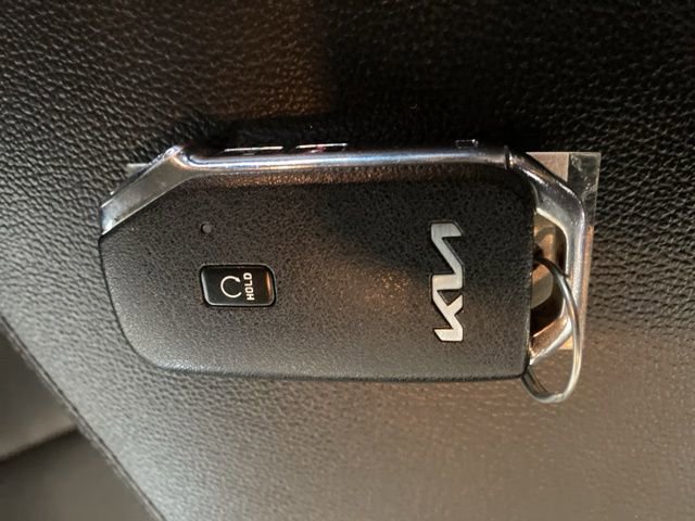 Used 2023 Kia Sportage EX image 10