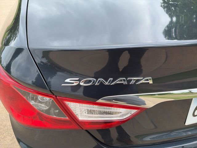 Used 2011 Hyundai Sonata SE w/ Navigation & Sunroof Pkg 4 image 5
