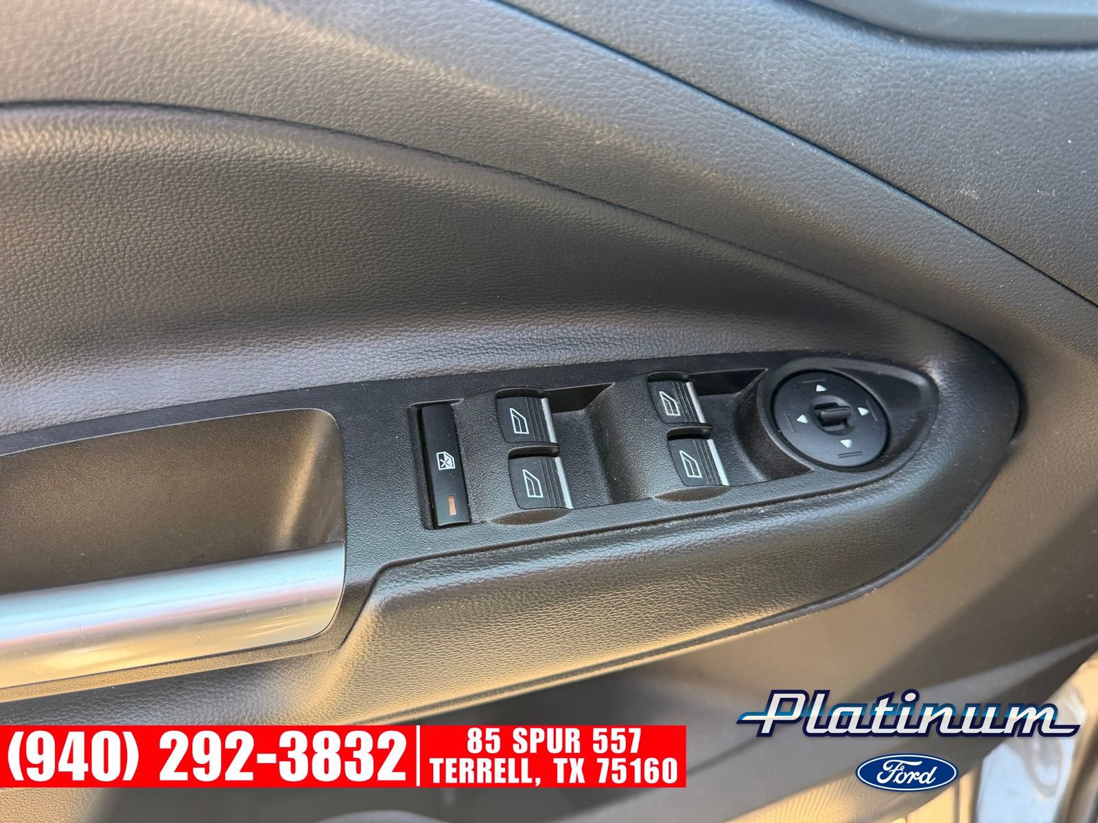 Used 2017 Ford Escape SE w/ SE Leather Comfort Package FWD image 19
