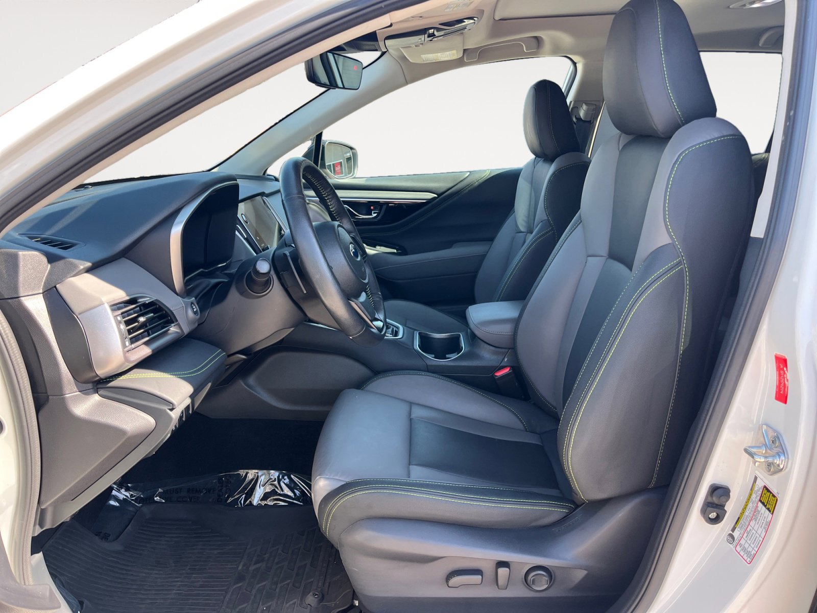 Certified 2025 Subaru Outback Onyx Edition XT w/ Tech Package 3 image 11