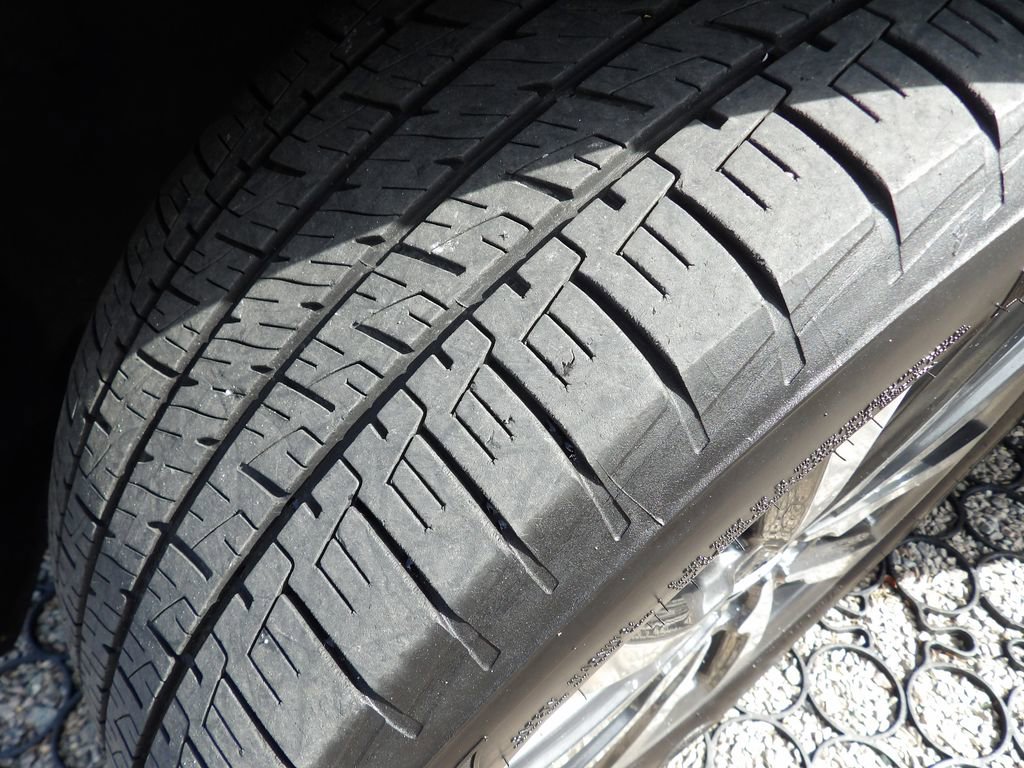 Used 2019 Lincoln MKC Reserve image 26