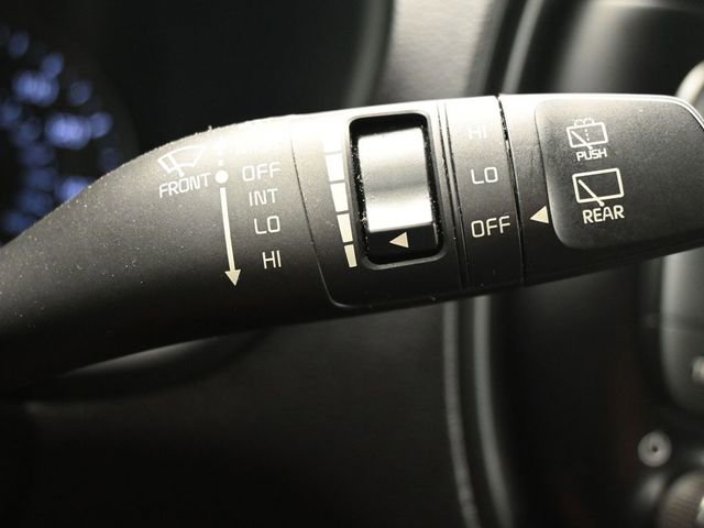 Used 2020 Kia Soul GT-Line FWD image 25