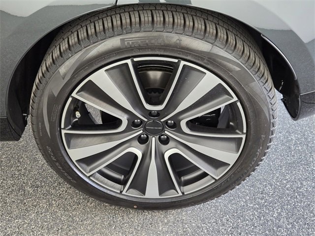 New 2026 Land Rover Range Rover SE image 9