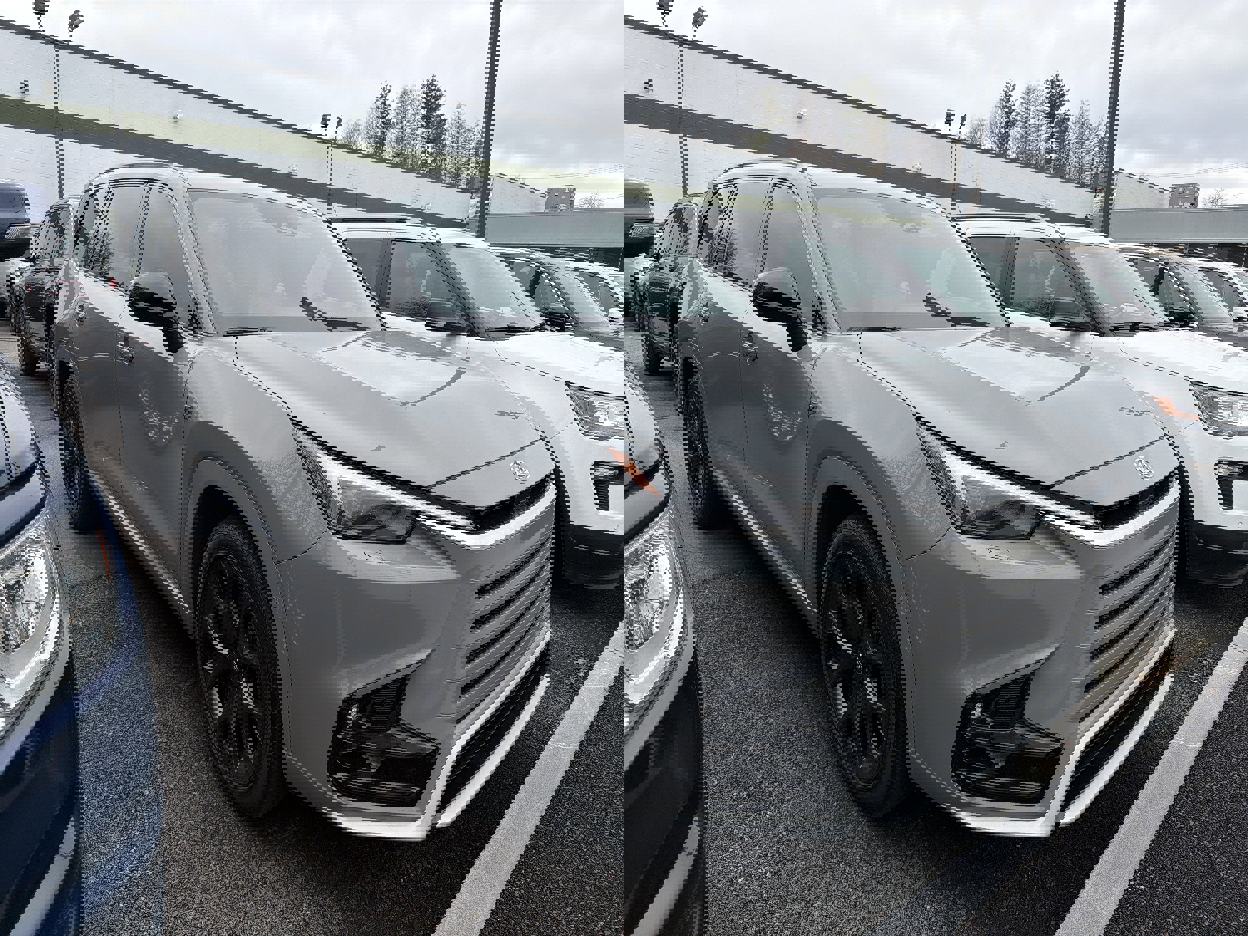 Used 2025 Lexus TX 500h AWD w/ Technology Package image 2