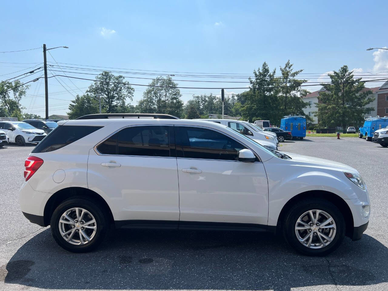 Used 2017 Chevrolet Equinox LT w/ Convenience Package FWD image 36