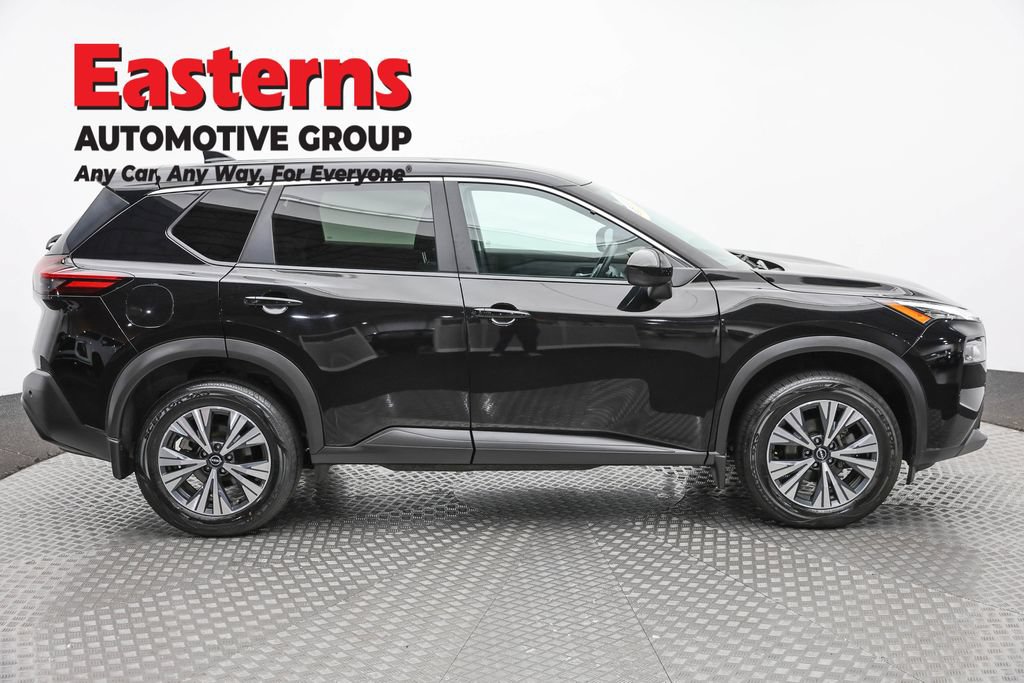Used 2023 Nissan Rogue SV AWD/4WD image 4
