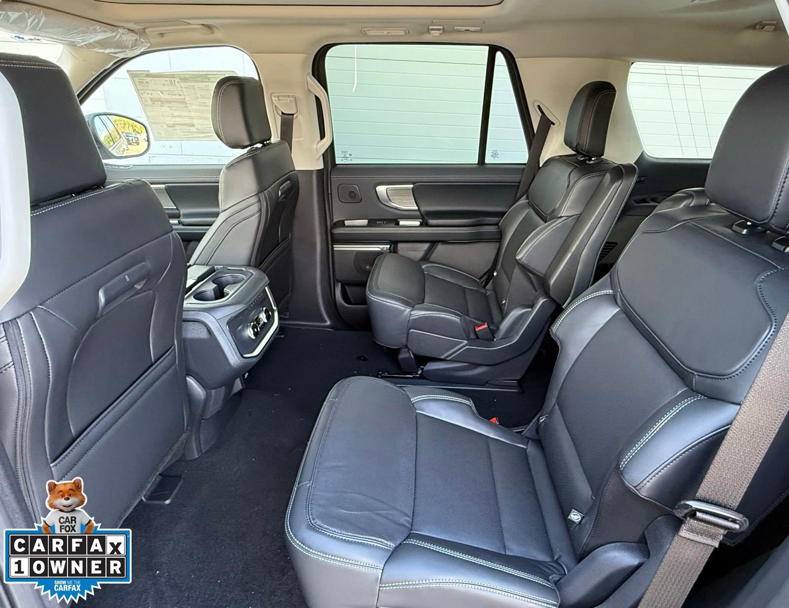 Used 2025 Ford Expedition Max Platinum AWD/4WD image 3