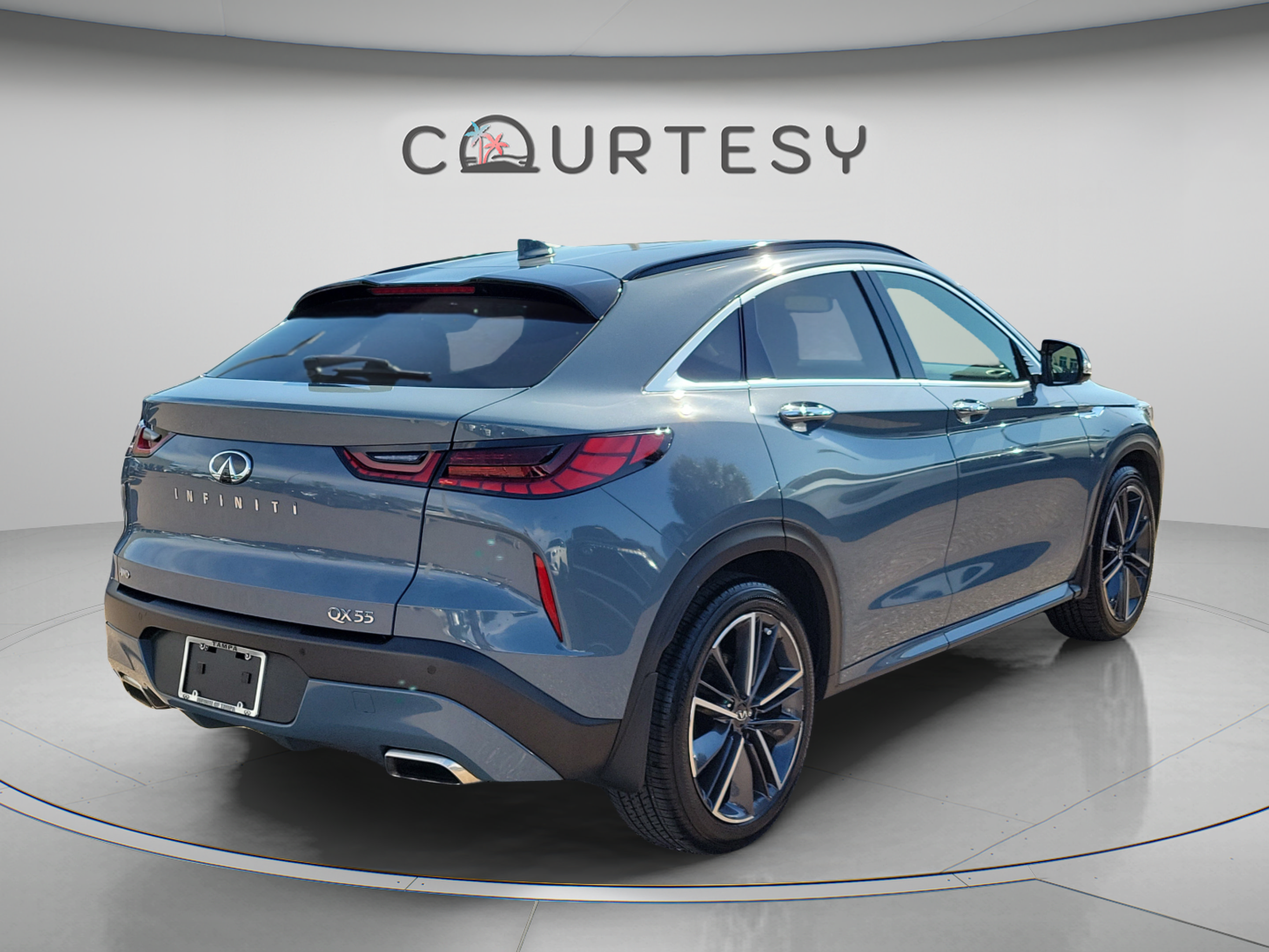 Certified 2023 INFINITI QX55 Sensory w/ Lighting Package AWD/4WD image 3