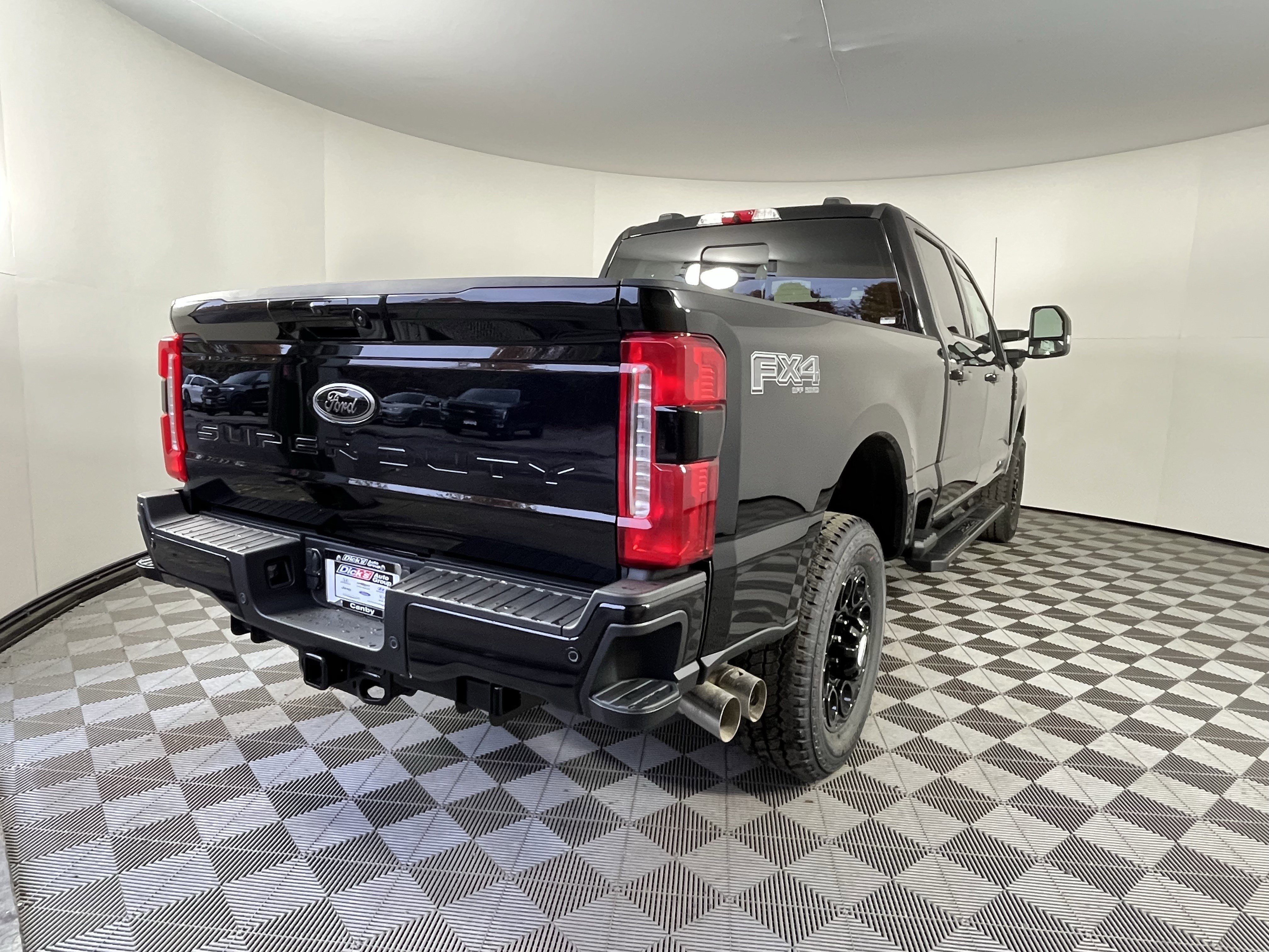 New 2026 Ford F250 XLT w/ XLT Premium Package image 5