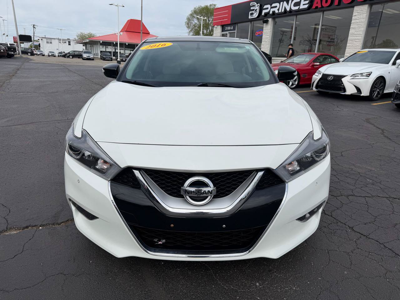 Used 2016 Nissan Maxima 3.5 SL FWD image 2