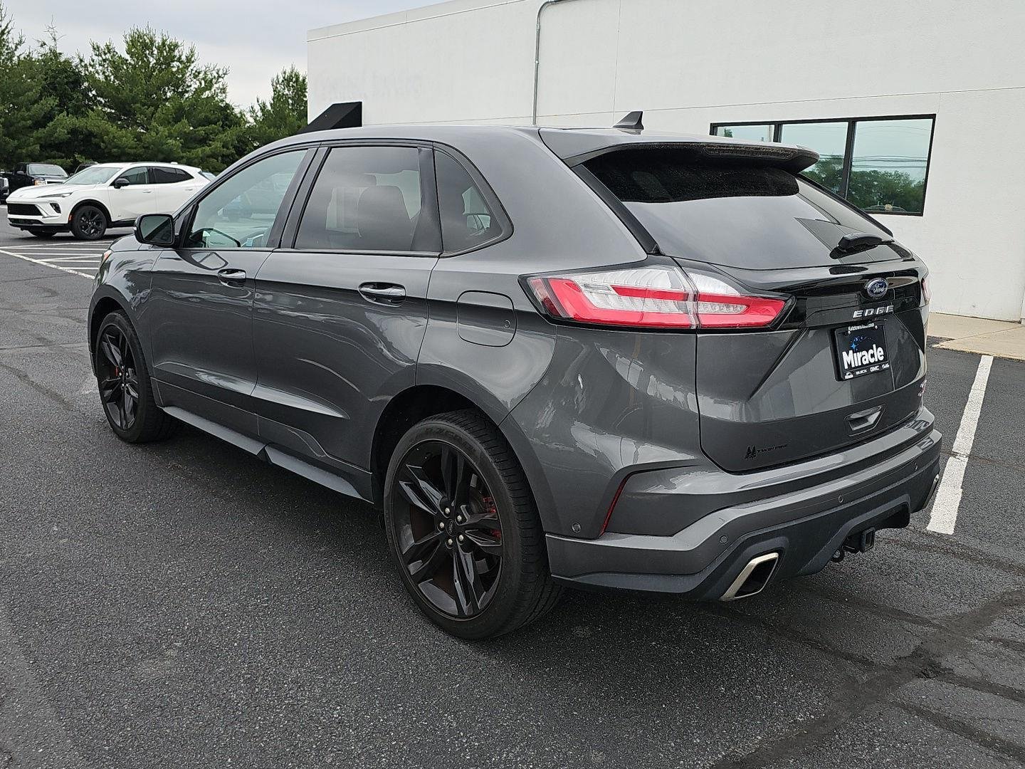Used 2021 Ford Edge ST w/ Equipment Group 401A AWD/4WD image 8