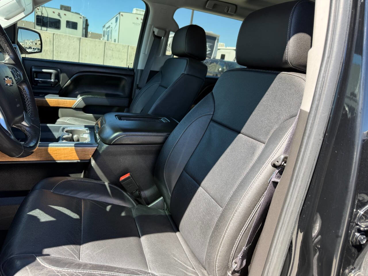 Used 2016 Chevrolet Silverado 1500 LTZ w/ LTZ Plus Package image 21