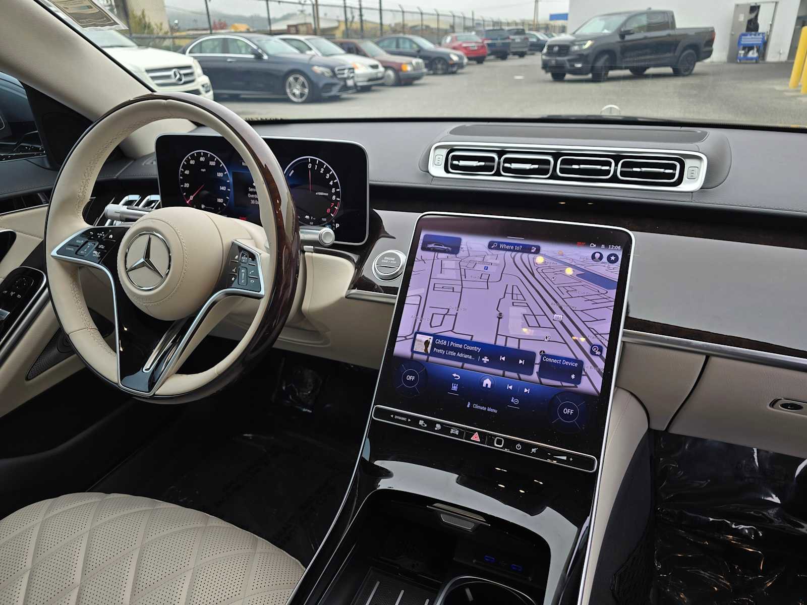 Used 2024 Mercedes-Benz S 580e 4MATIC Sedan image 10