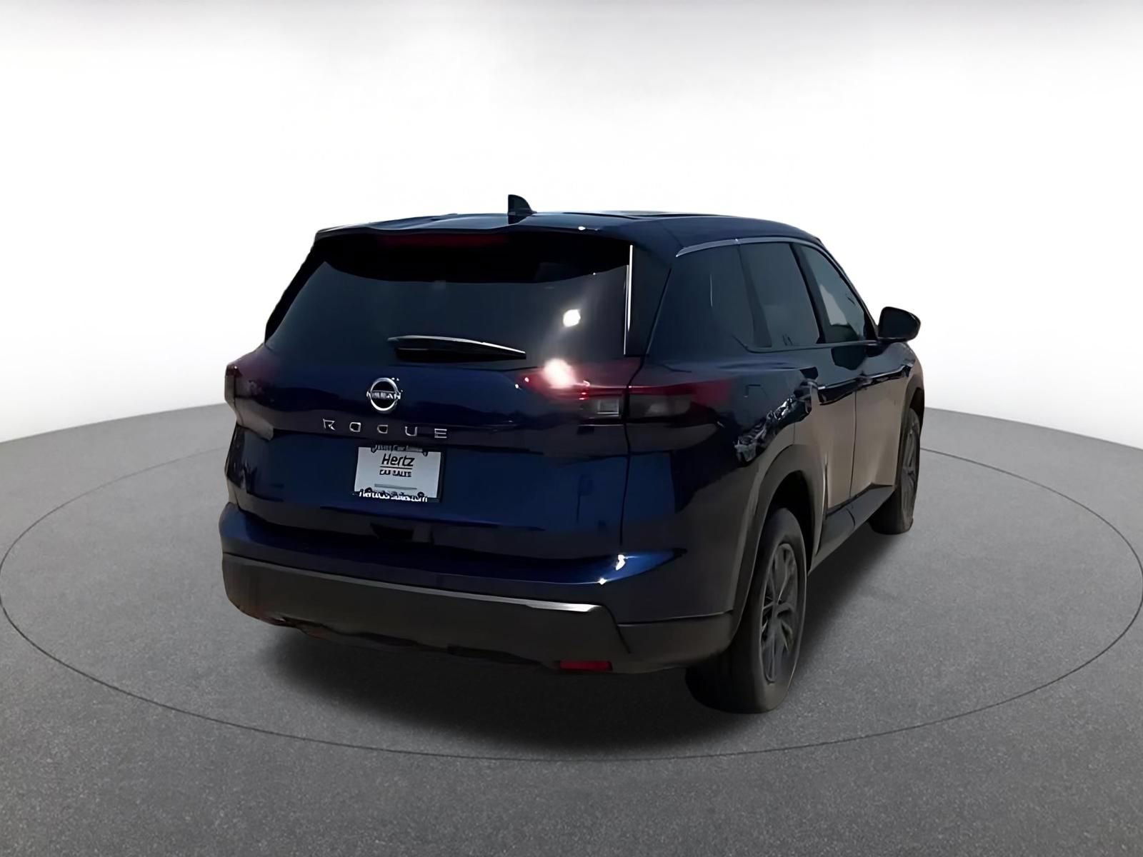 Used 2026 Nissan Rogue SV FWD image 15