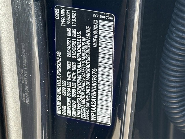 Used 2023 Porsche Cayenne Platinum Edition image 30