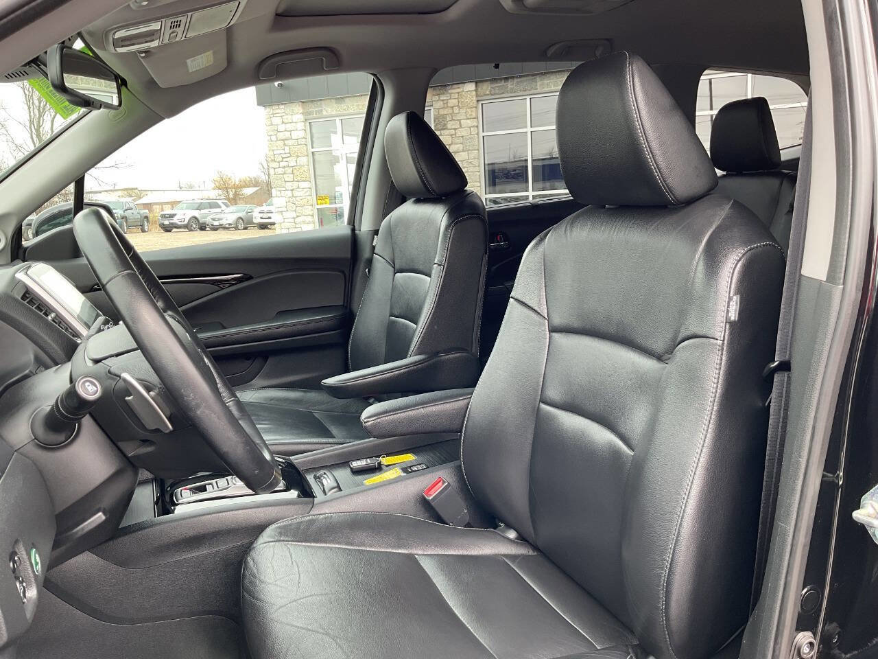 Used 2016 Honda Pilot Touring image 15