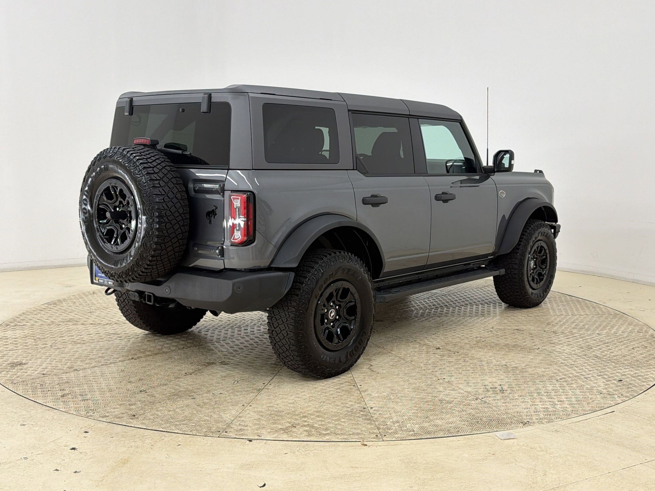Certified 2024 Ford Bronco Wildtrak AWD/4WD image 9