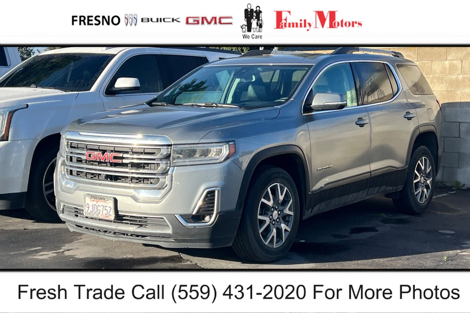 Used 2023 GMC Acadia SLT w/ Technology Package image 1