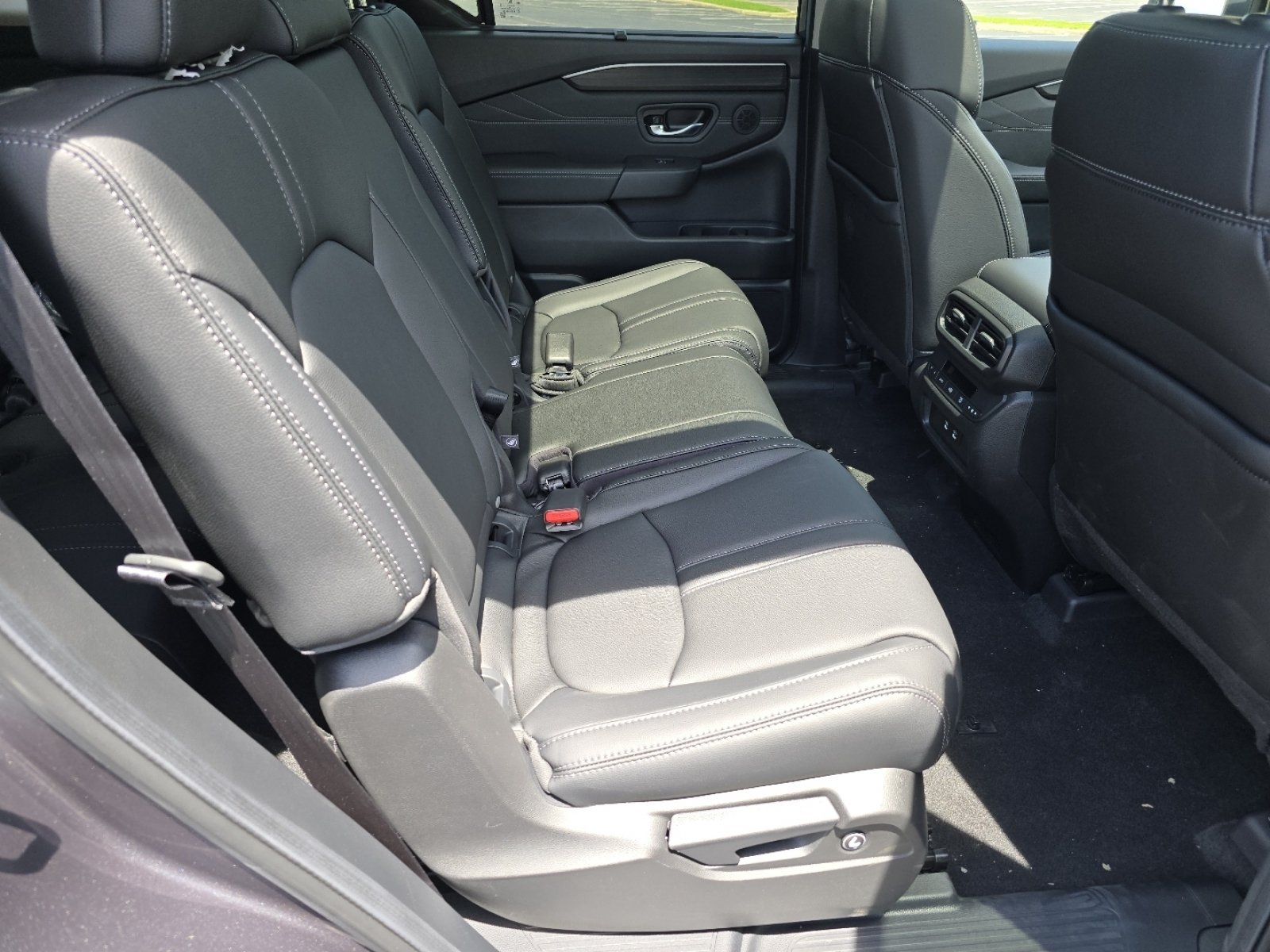 New 2026 Honda Pilot Touring image 25