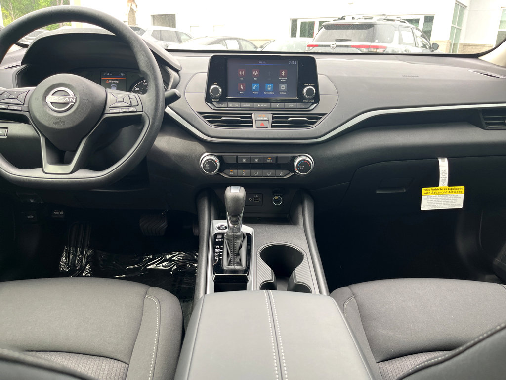Used 2024 Nissan Altima 2.5 S image 7