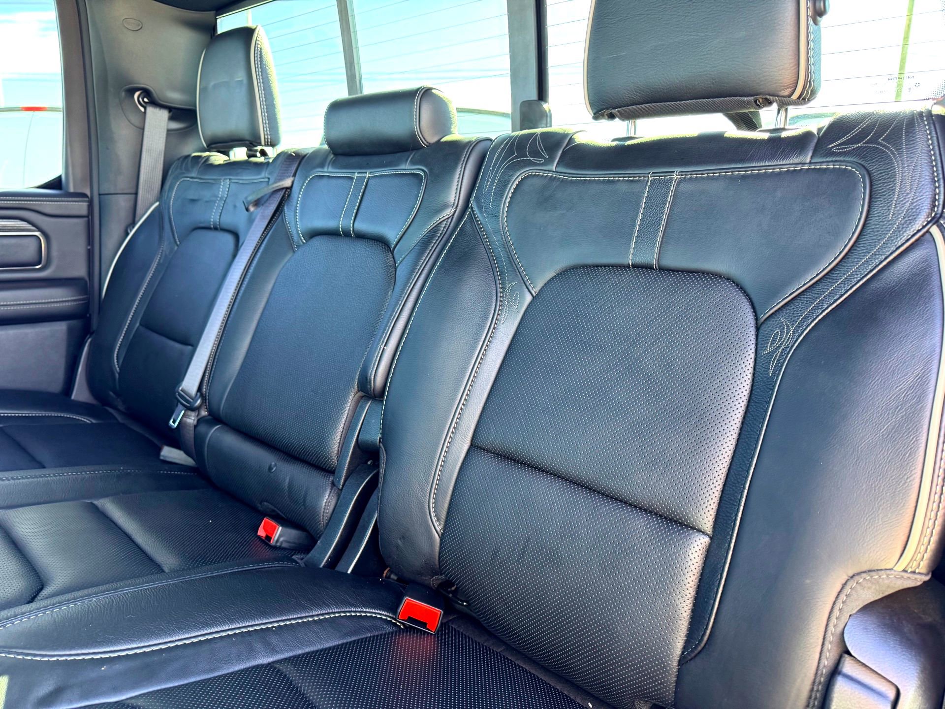 Used 2021 RAM 1500 Limited w/ Night Edition image 17