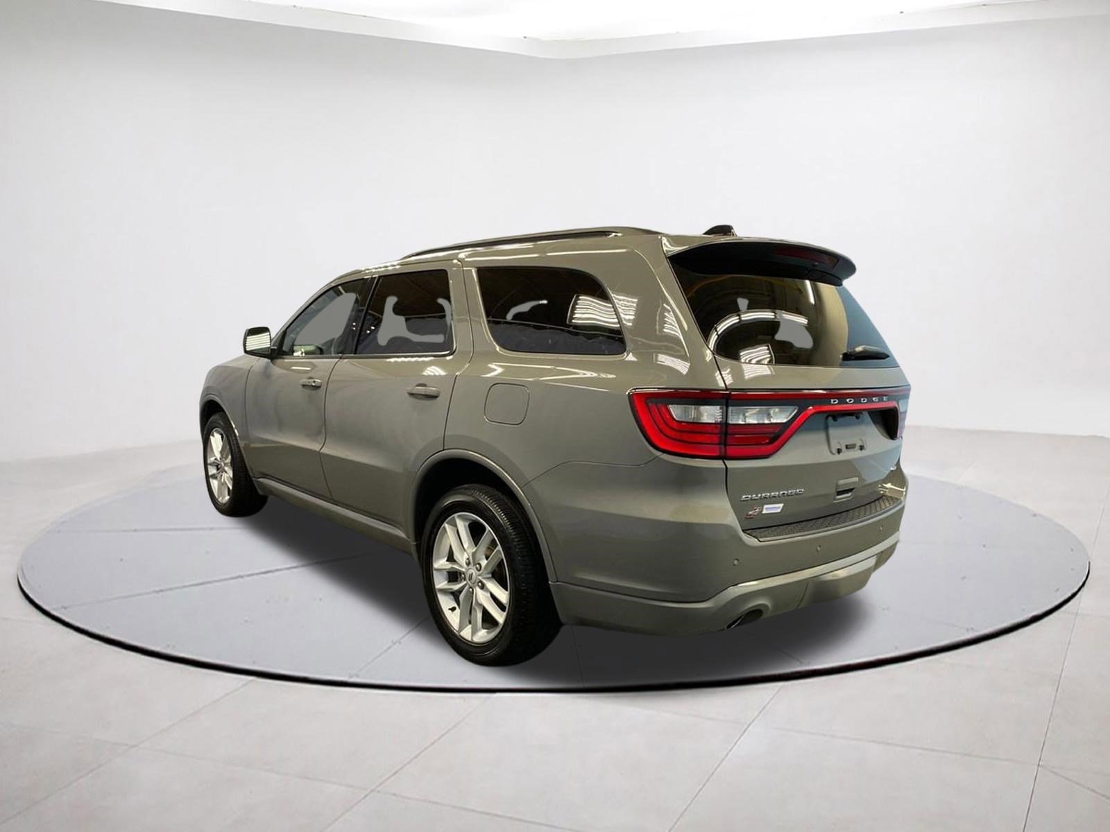 Used 2025 Dodge Durango GT AWD/4WD image 4